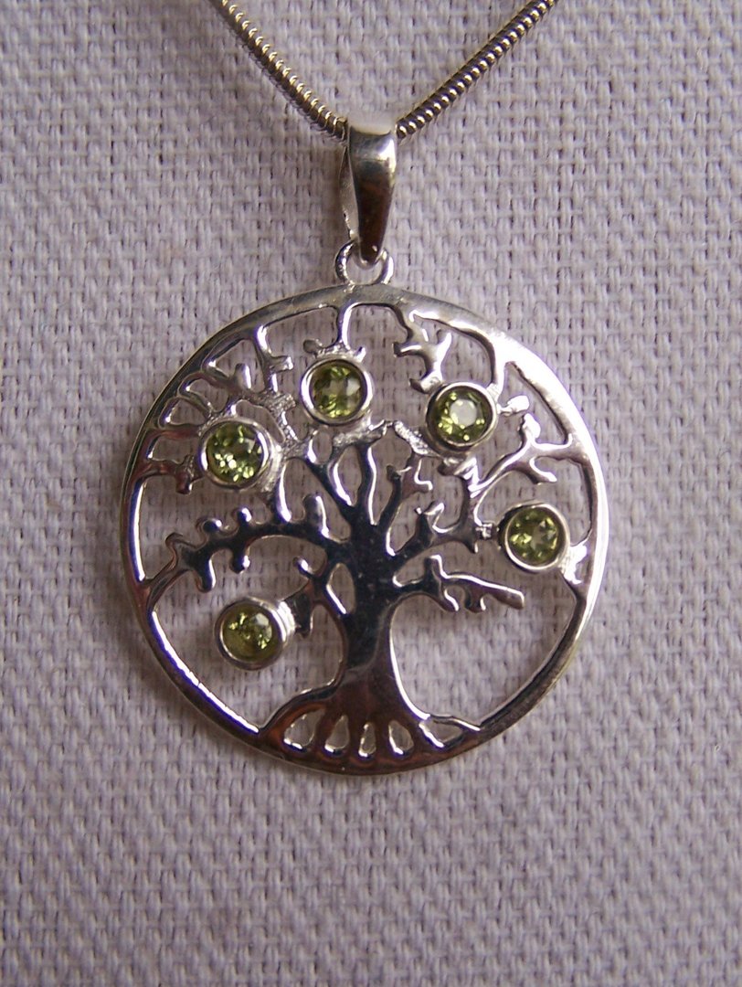 Tree of life 925_Sterling silver pendant with facet cut little round Peridot (Olivin) gemstones